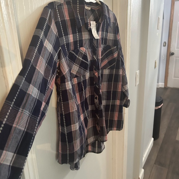 NWT Ladies Flannel from the Dress Barn. Size XL. Blue/pink - Picture 5 of 5